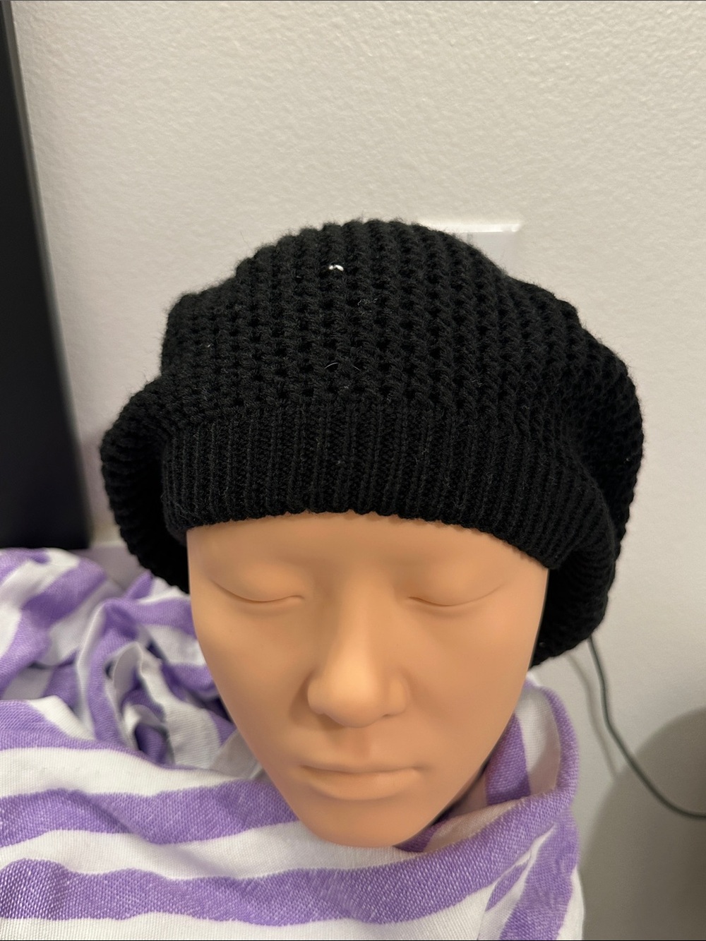 Black Knit Beret Hat